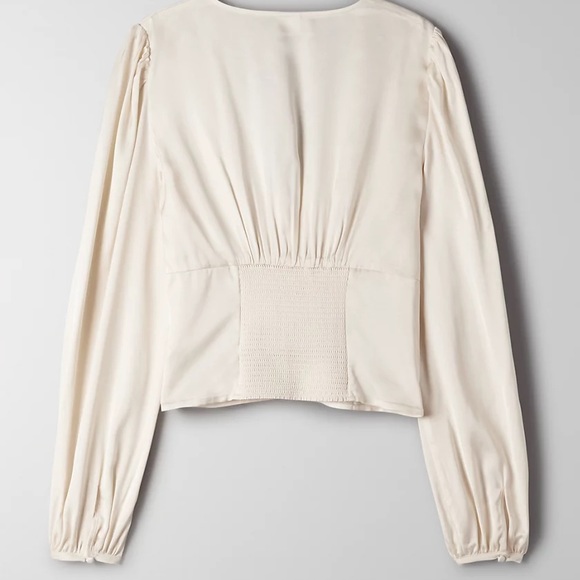 Aritzia, Sunday Best: Tatiana Blouse - Picture 3 of 5